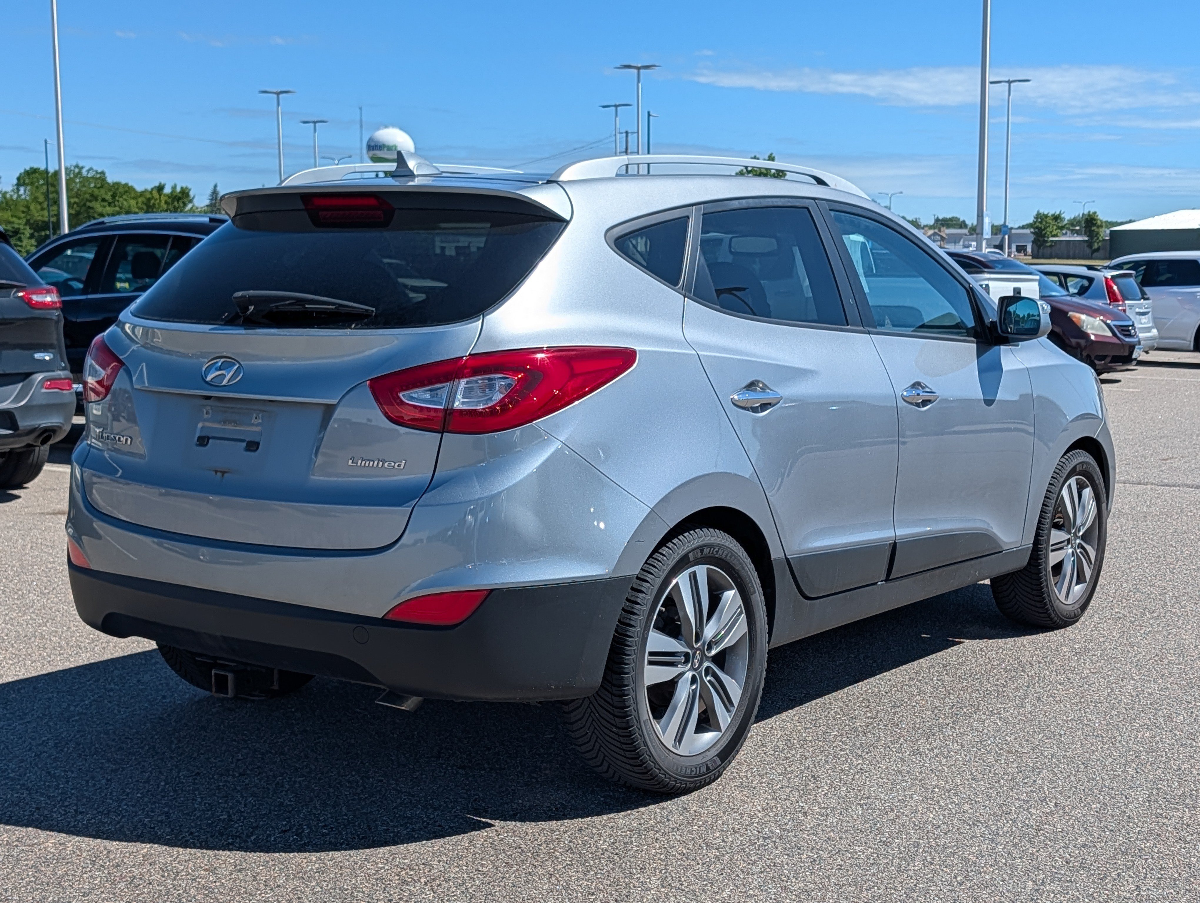 Used 2015 Hyundai Tucson Limited w/ Option Group 03 FWD image 4