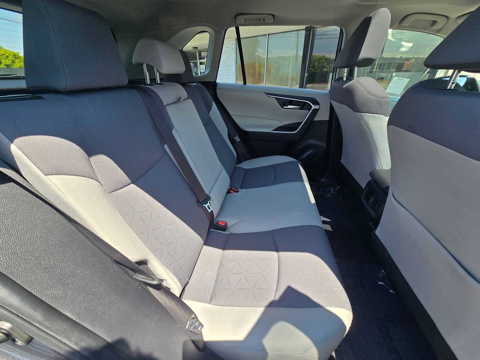 Used 2020 Toyota RAV4 XLE w/ Convenience Package AWD/4WD image 12