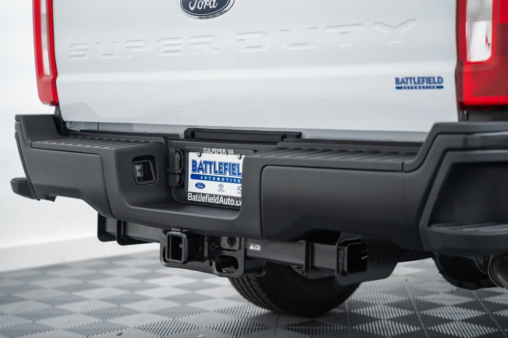 New 2026 Ford F250 XL AWD/4WD image 9