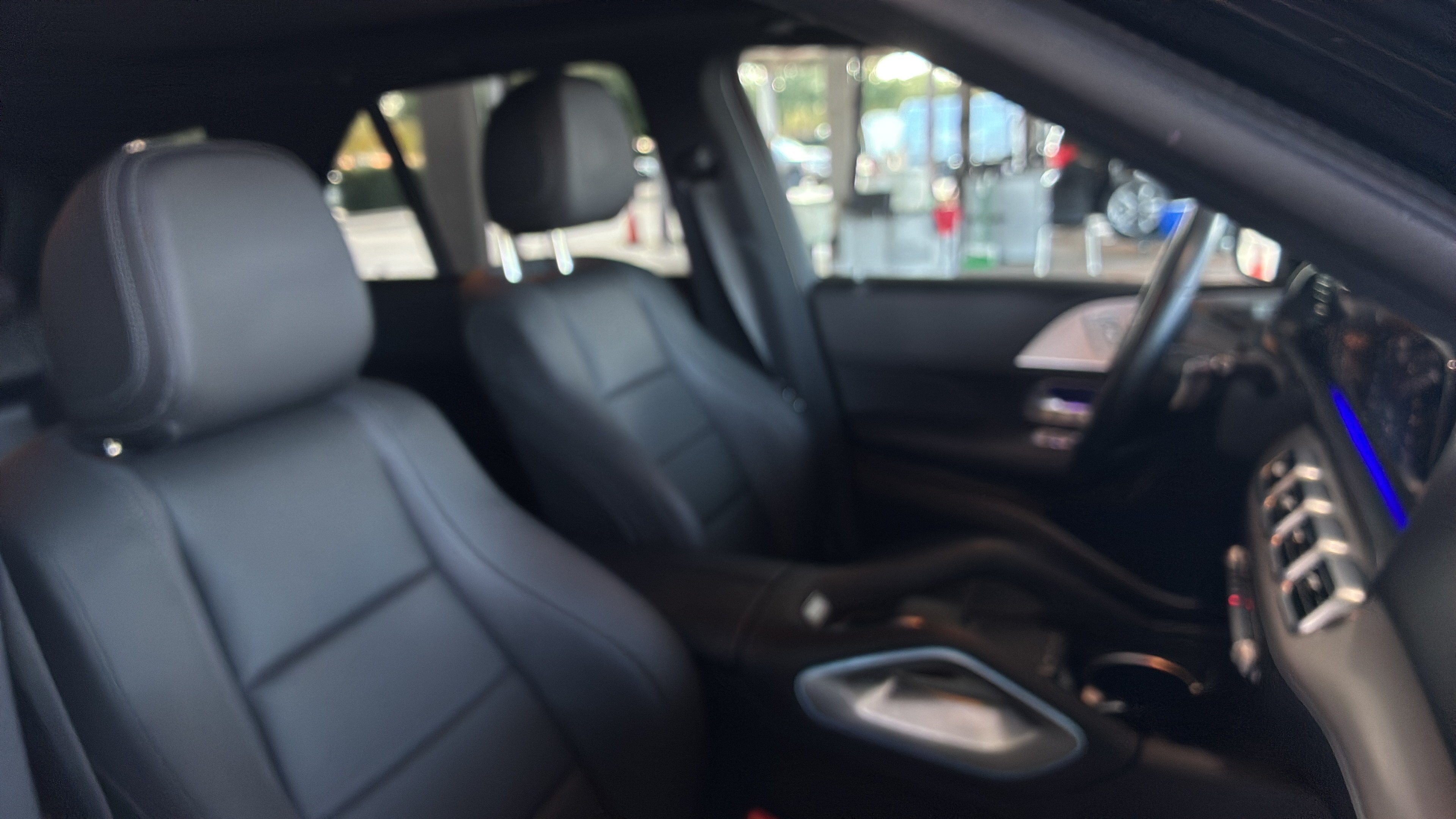Used 2025 Mercedes-Benz GLE 350 4MATIC image 27