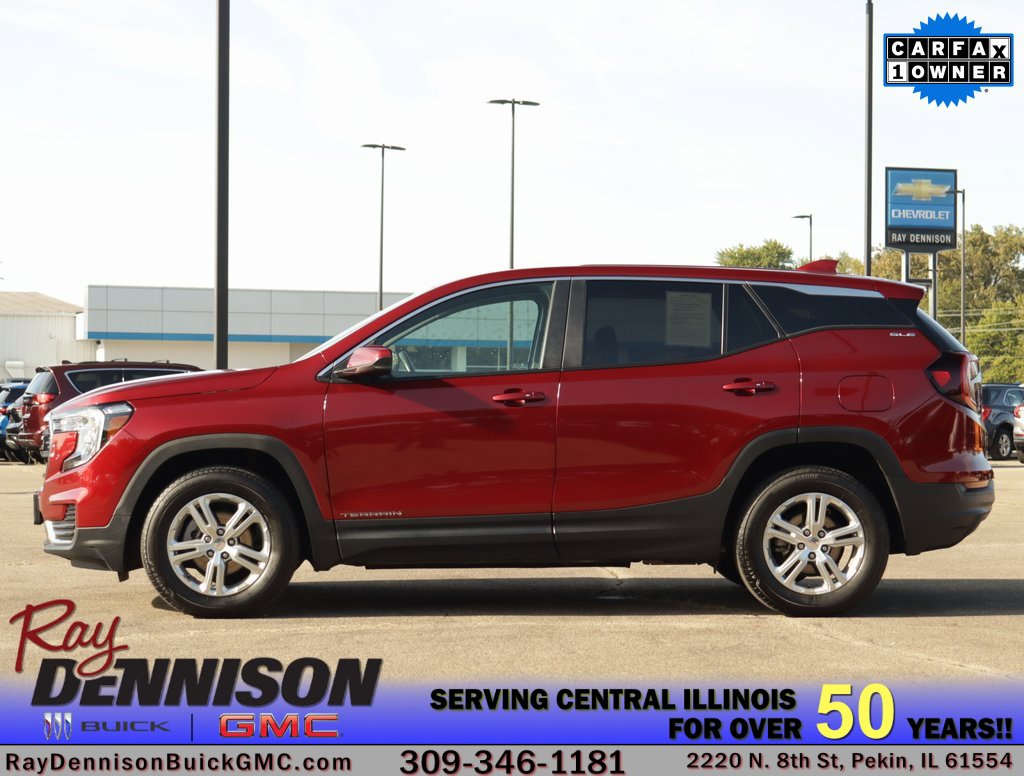 Used 2024 GMC Terrain SLE image 4