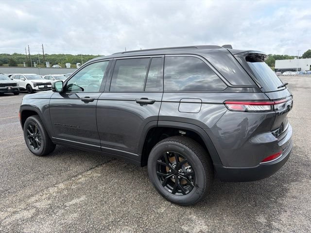 New 2026 Jeep Grand Cherokee Altitude AWD/4WD image 5