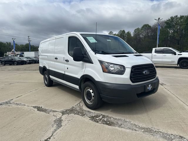Used 2018 Ford Transit 250 130 Low Roof RWD image 11