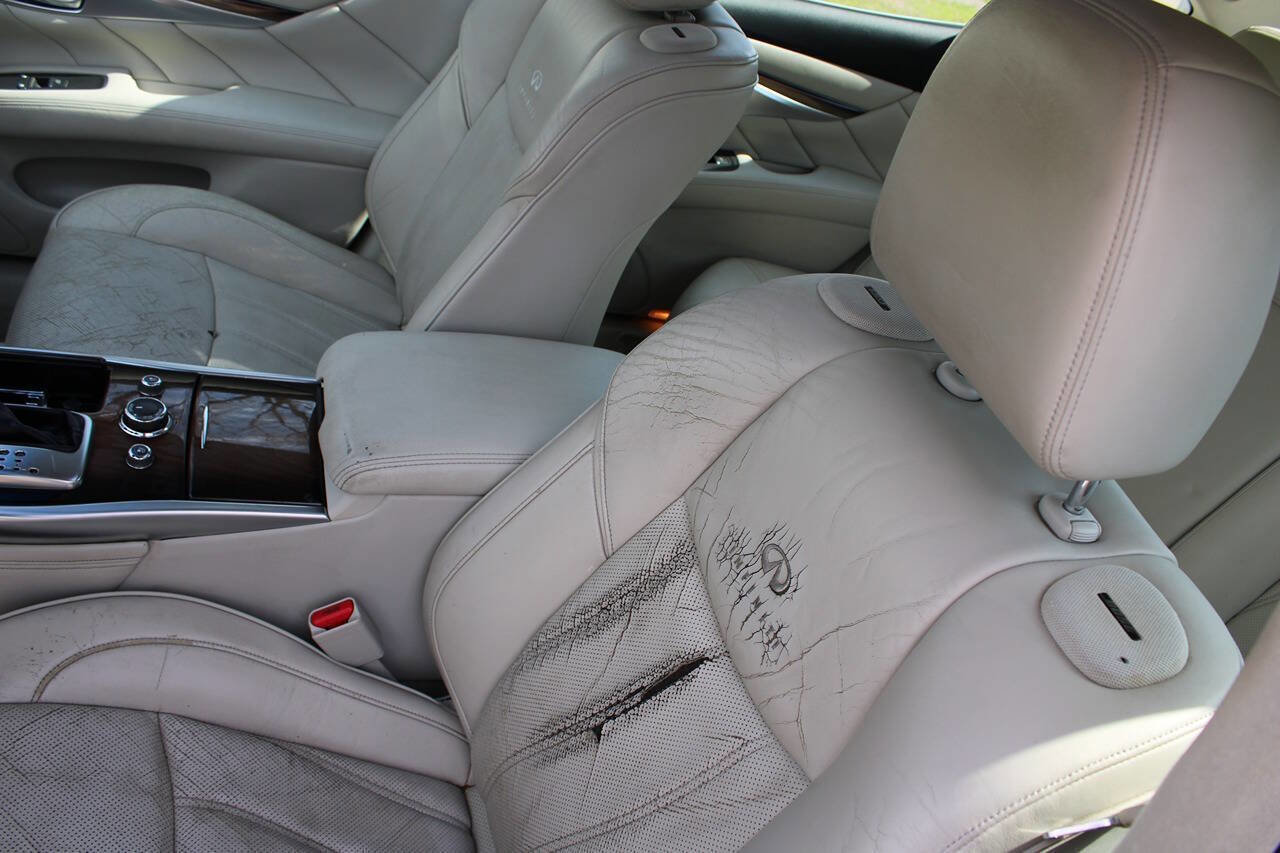 Used 2011 INFINITI M37 x w/ Deluxe Touring Pkg image 19