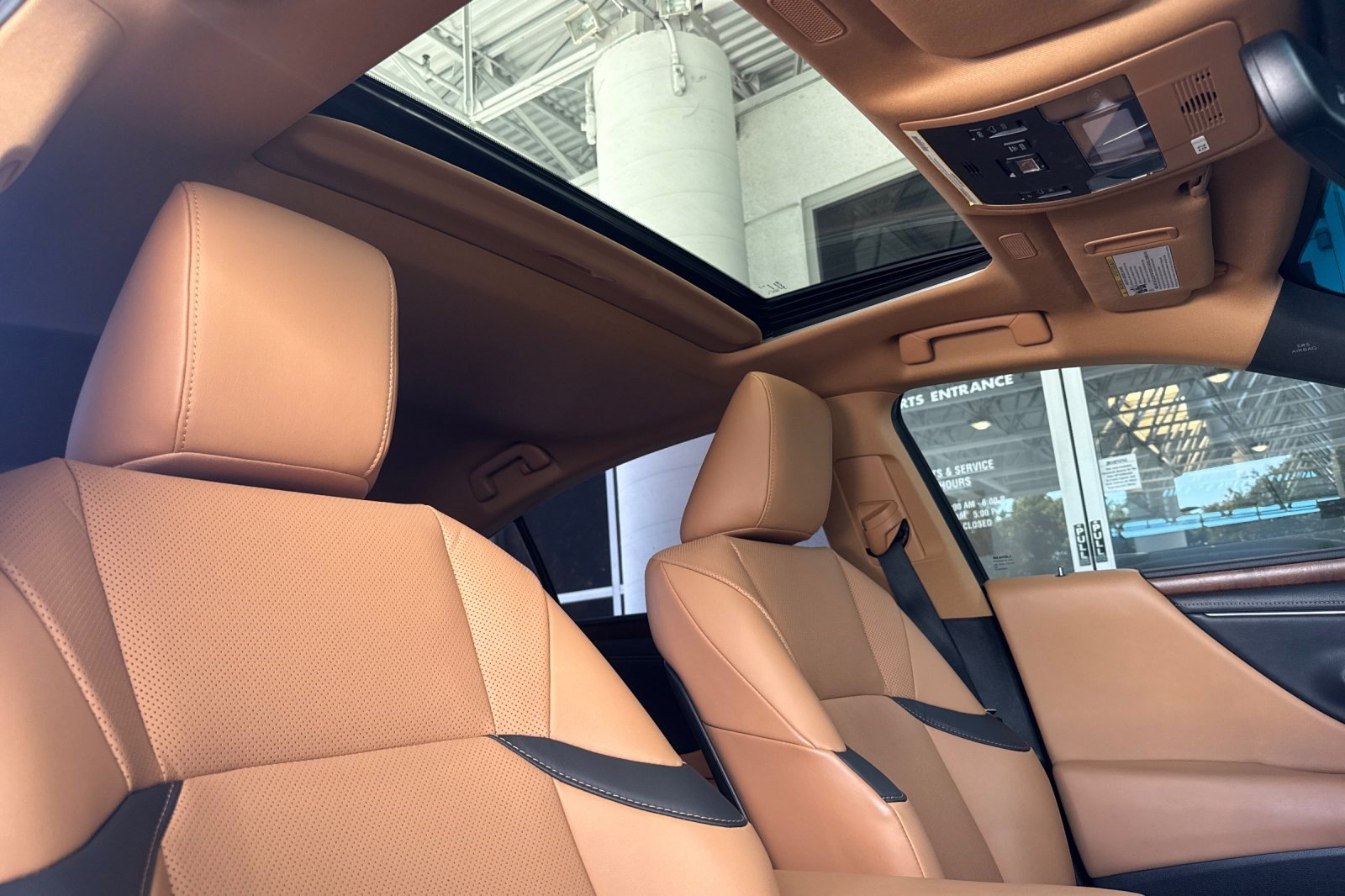 Certified 2024 Lexus ES 300h w/ Premium Package FWD image 20