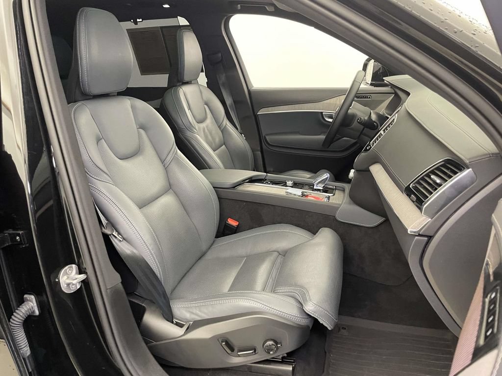 Used 2024 Volvo XC90 T8 Ultimate w/ Protection Package Premier AWD/4WD image 20