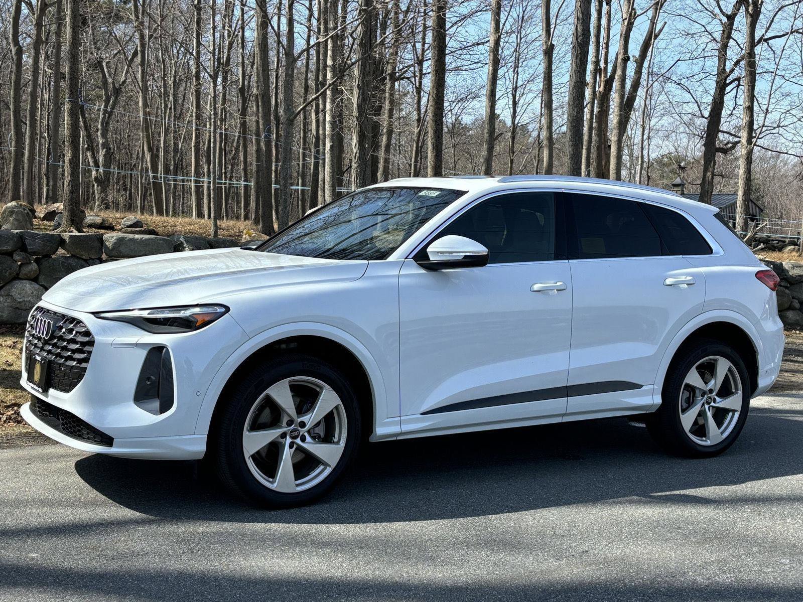 Used 2025 Audi Q5 Premium Plus w/ Premium Plus image 11
