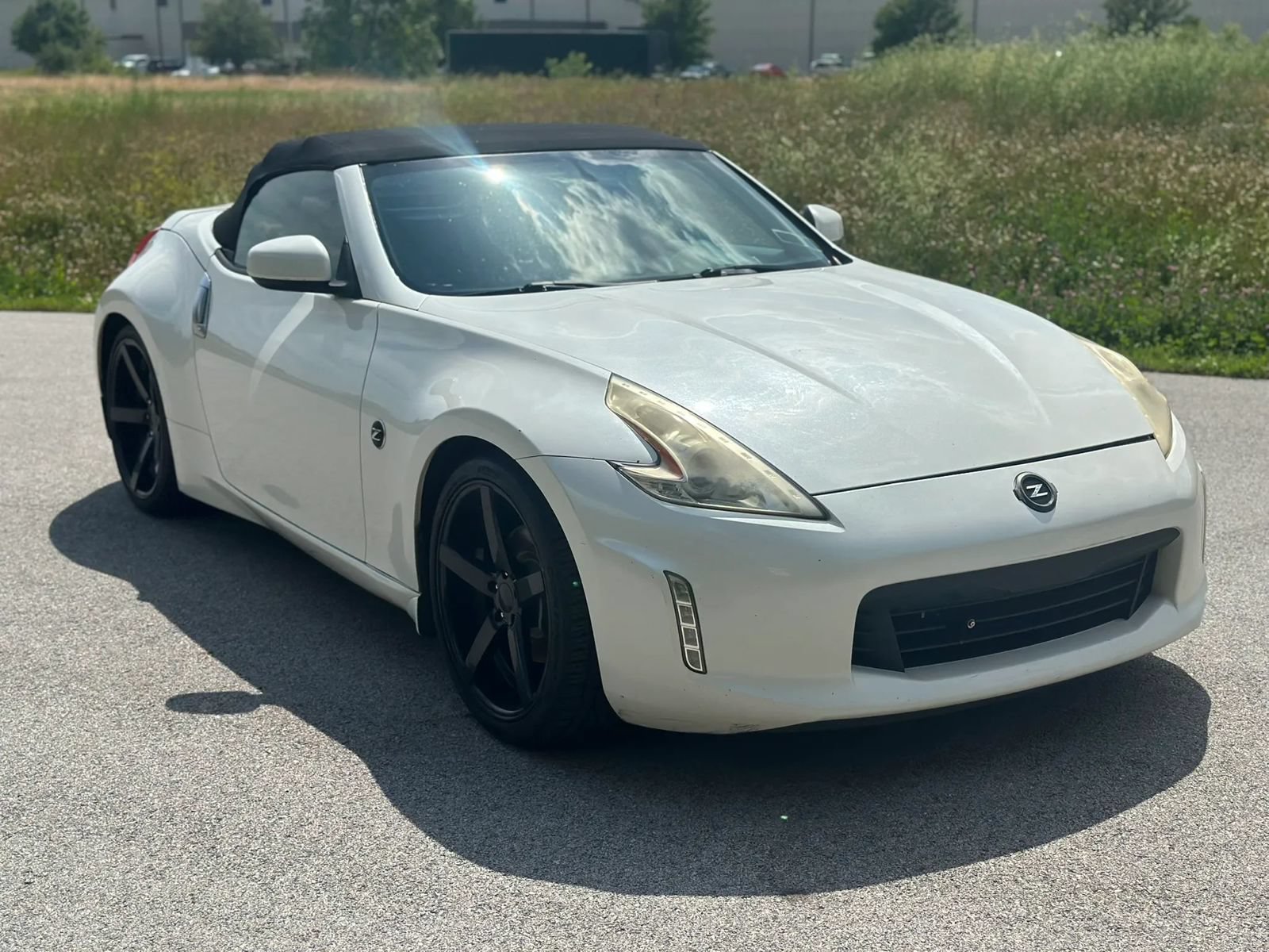 Used 2014 Nissan 370Z Touring RWD image 14