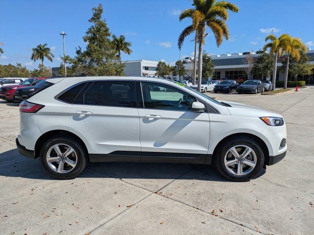 Certified 2022 Ford Edge SEL w/ Convenience Package image 3