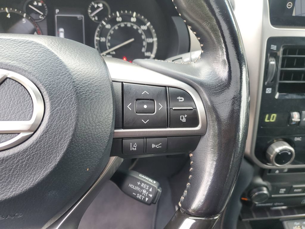 Used 2023 Lexus GX 460 Luxury w/ Accessory Package AWD/4WD image 23