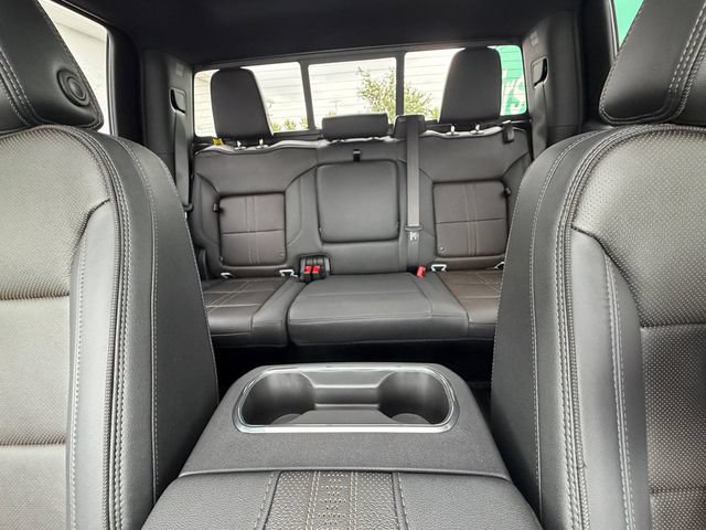 Used 2026 Chevrolet Silverado 1500 High Country AWD/4WD image 33