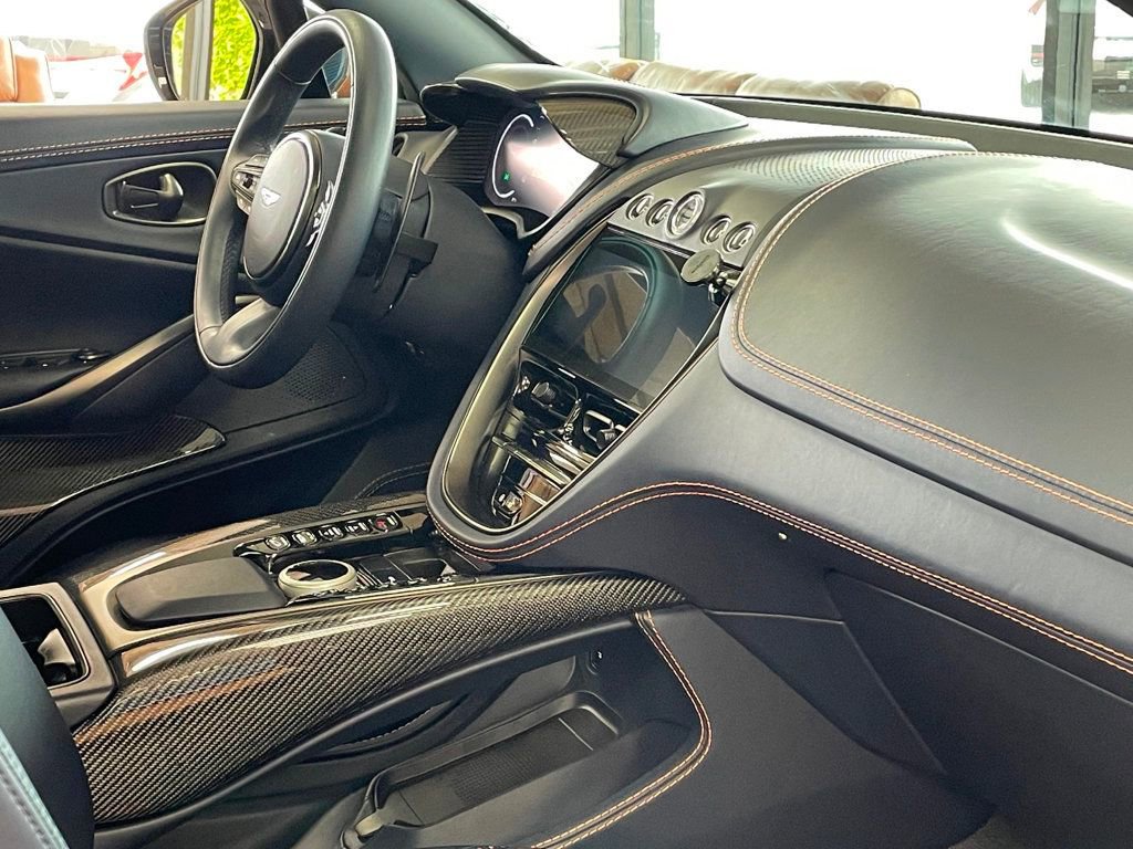 Used 2022 Aston Martin DBX AWD/4WD image 30