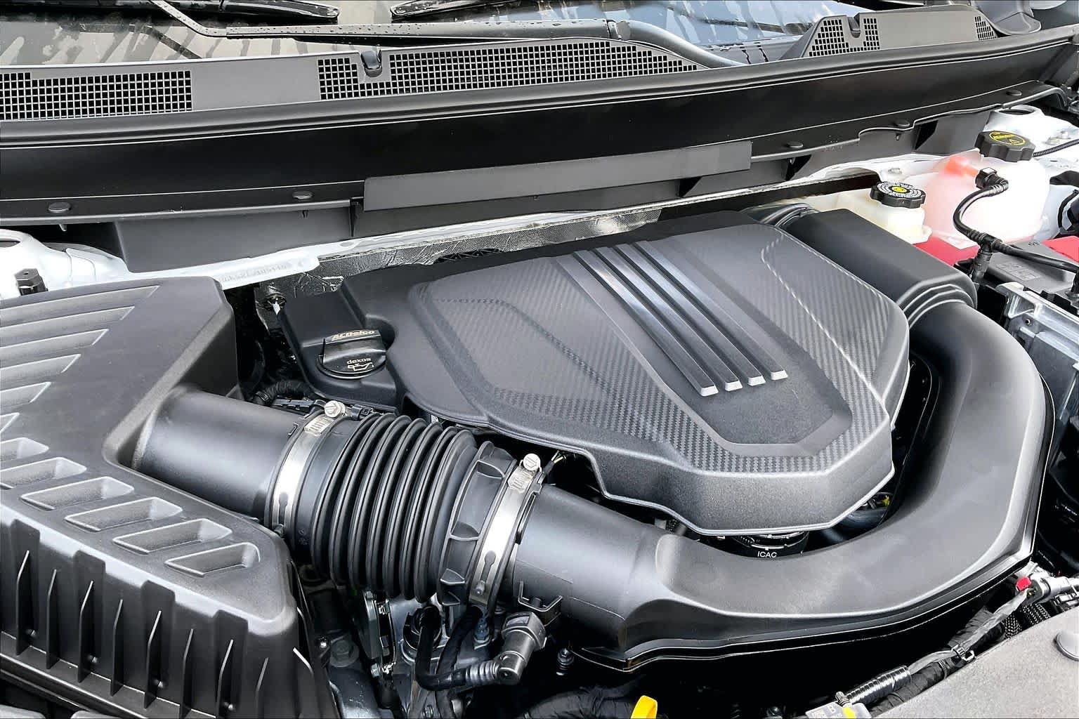 New 2026 Chevrolet Traverse LT w/ Driver Confidence Package FWD image 17