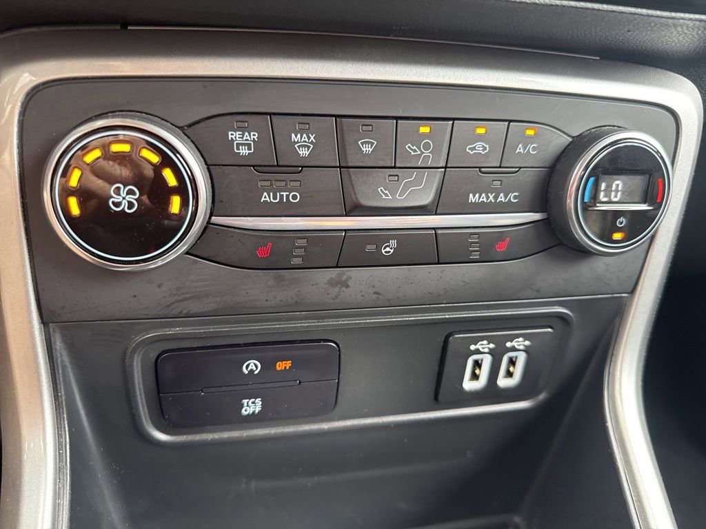 Used 2022 Ford EcoSport Titanium image 33