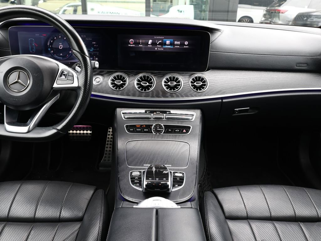 Used 2018 Mercedes-Benz E 400 E 400 image 25