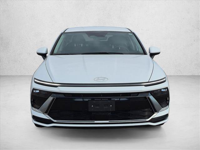 Used 2025 Hyundai Sonata SEL FWD image 2