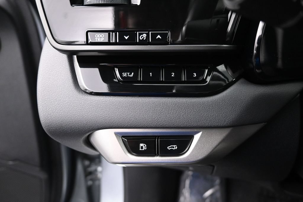 Used 2023 Lexus RX 350 Premium w/ Accessory Package AWD/4WD image 18