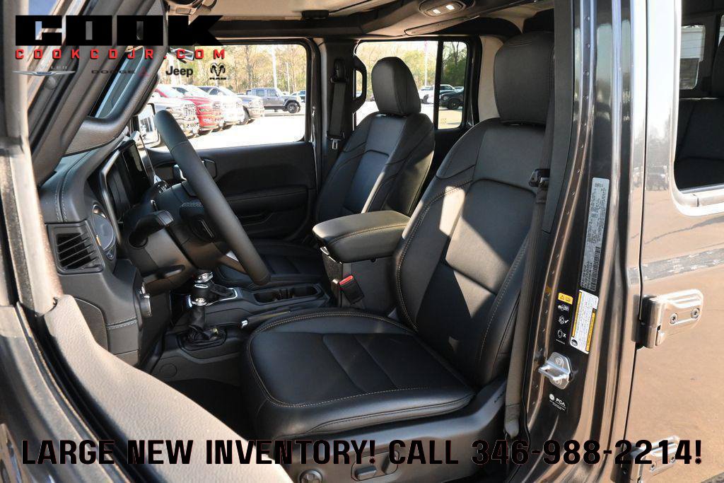 New 2026 Jeep Gladiator Sport AWD/4WD image 17