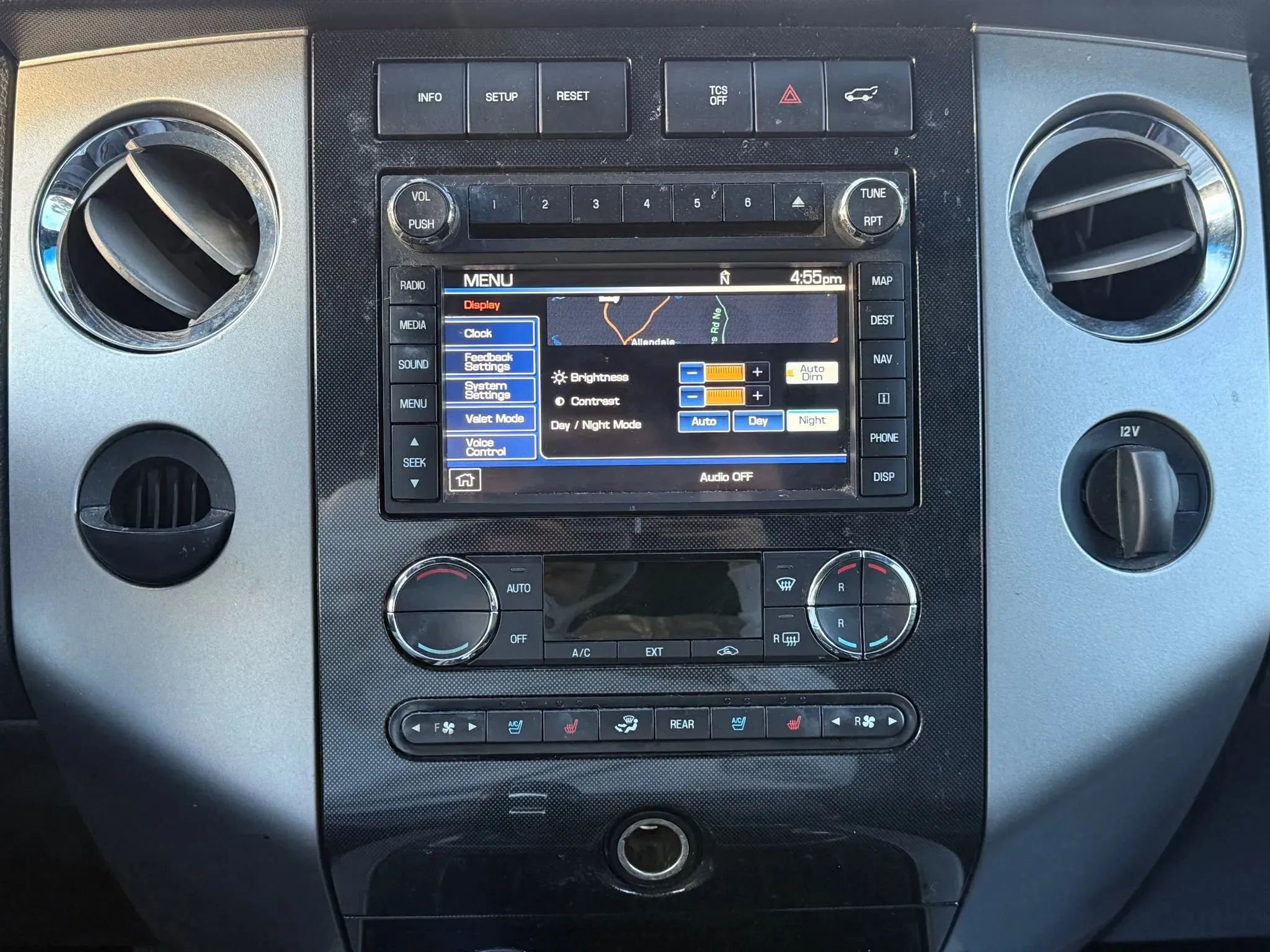 Used 2012 Ford Expedition XLT image 27