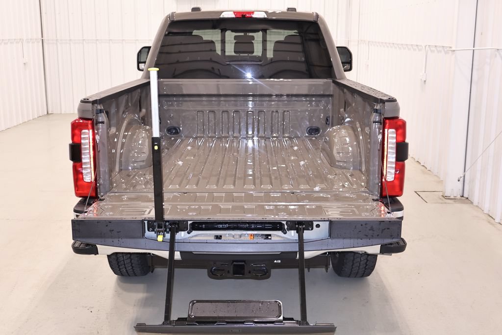 New 2026 Ford F350 Lariat w/ Lariat Premium Package AWD/4WD image 37