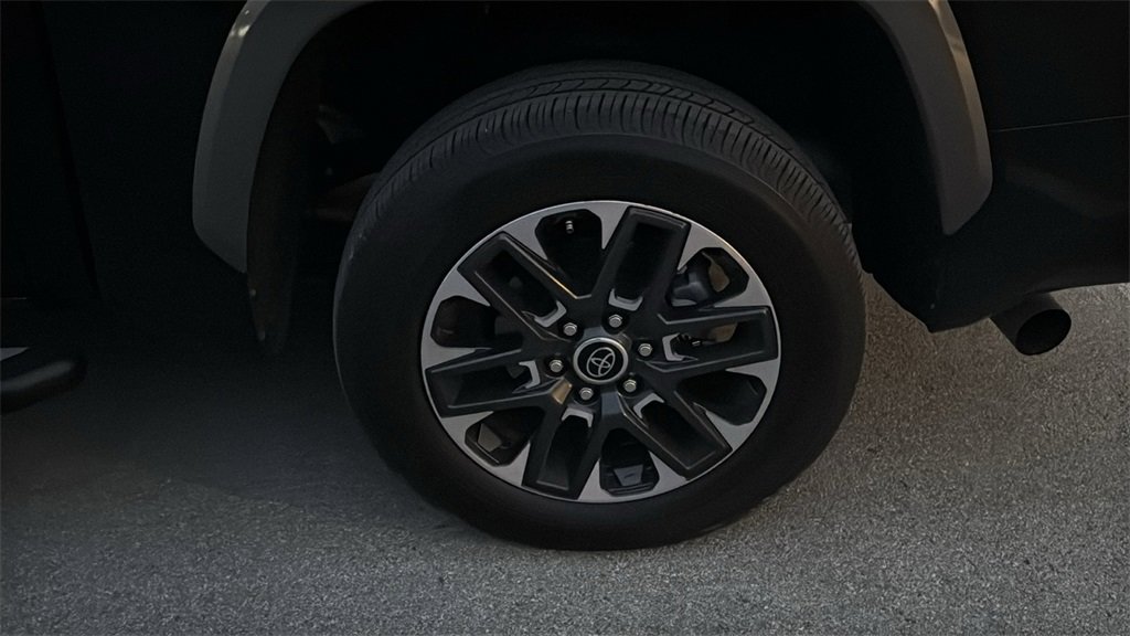 Used 2023 Toyota Tundra Limited image 9