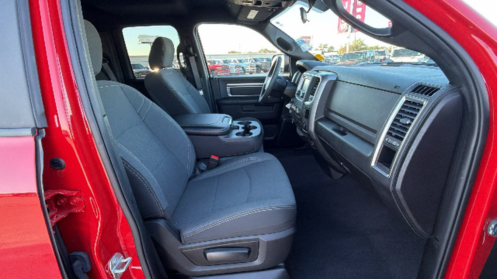 Used 2024 RAM 1500 Warlock w/ Trailer & Traction Group AWD/4WD image 31