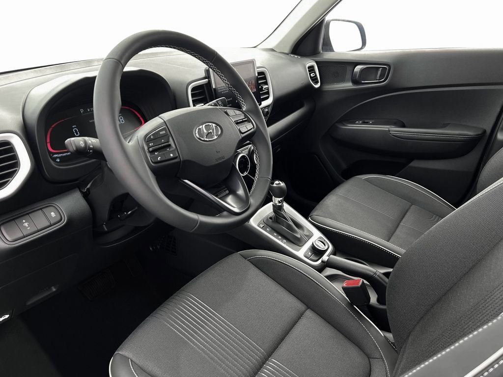 New 2025 Hyundai Venue Limited image 22