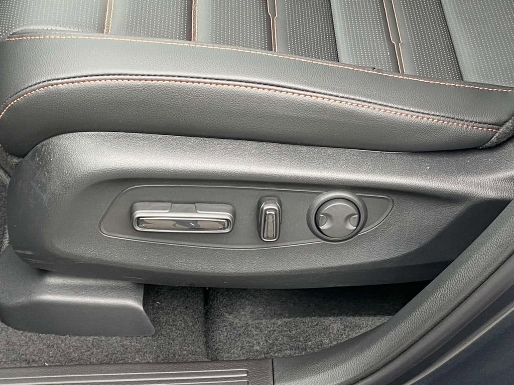 Used 2025 Honda CR-V Sport-L image 12