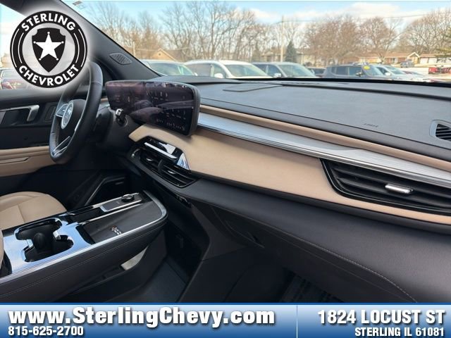 Used 2025 Buick Enclave Preferred image 11
