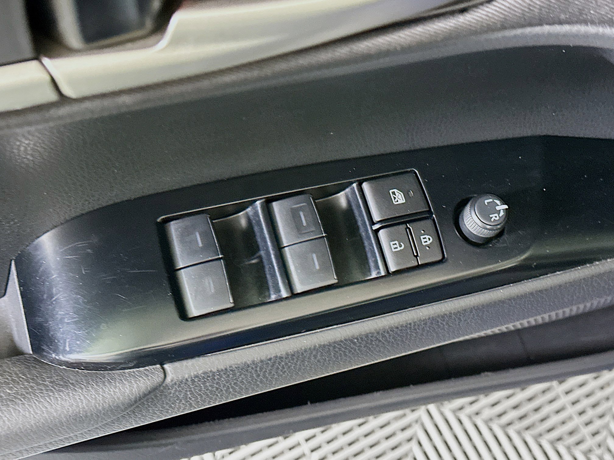 Used 2025 Toyota Camry LE image 15