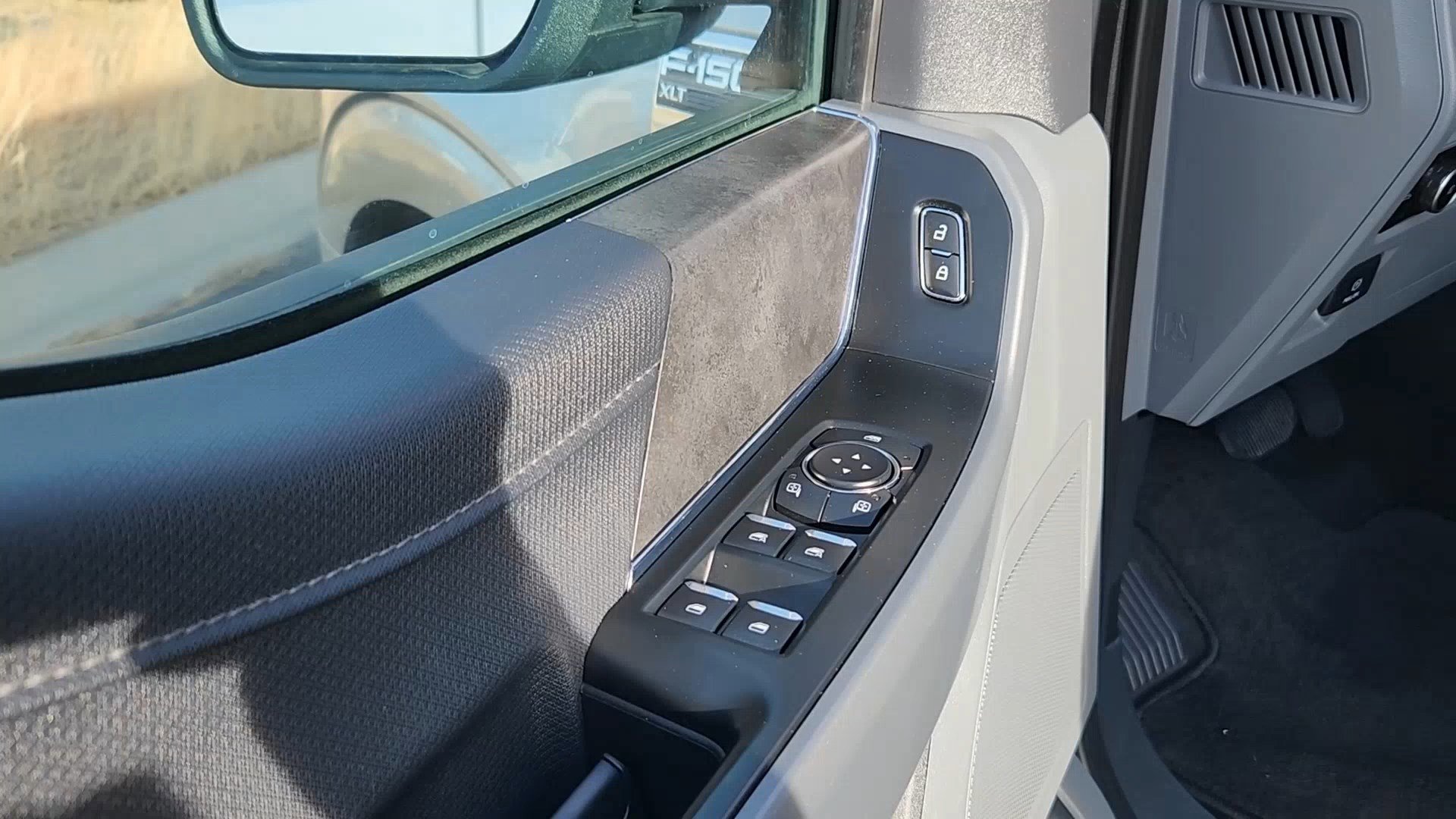 Used 2025 Ford F150 XLT w/ Equipment Group 301A Standard AWD/4WD image 7