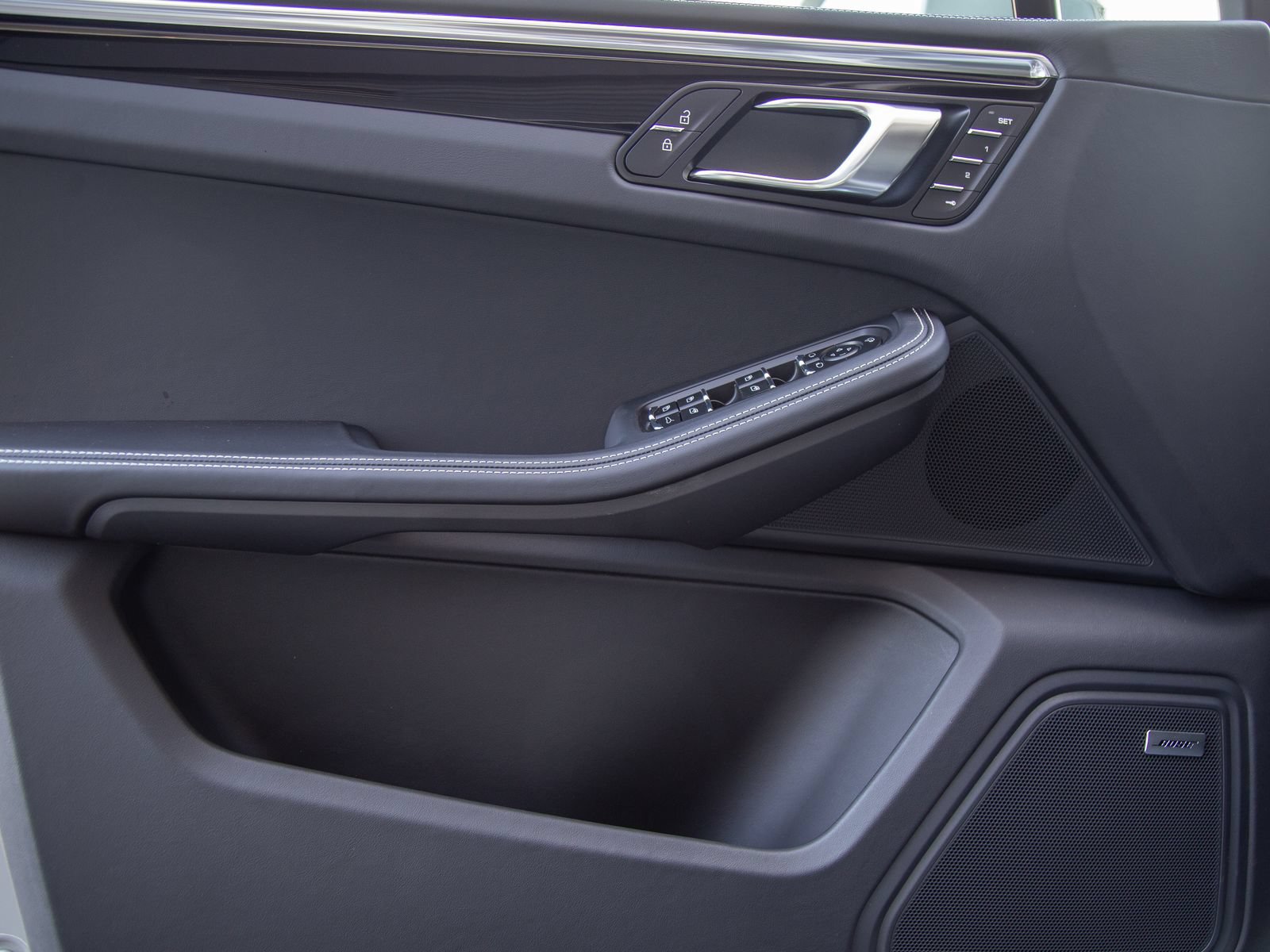 New 2026 Porsche Macan AWD/4WD image 14