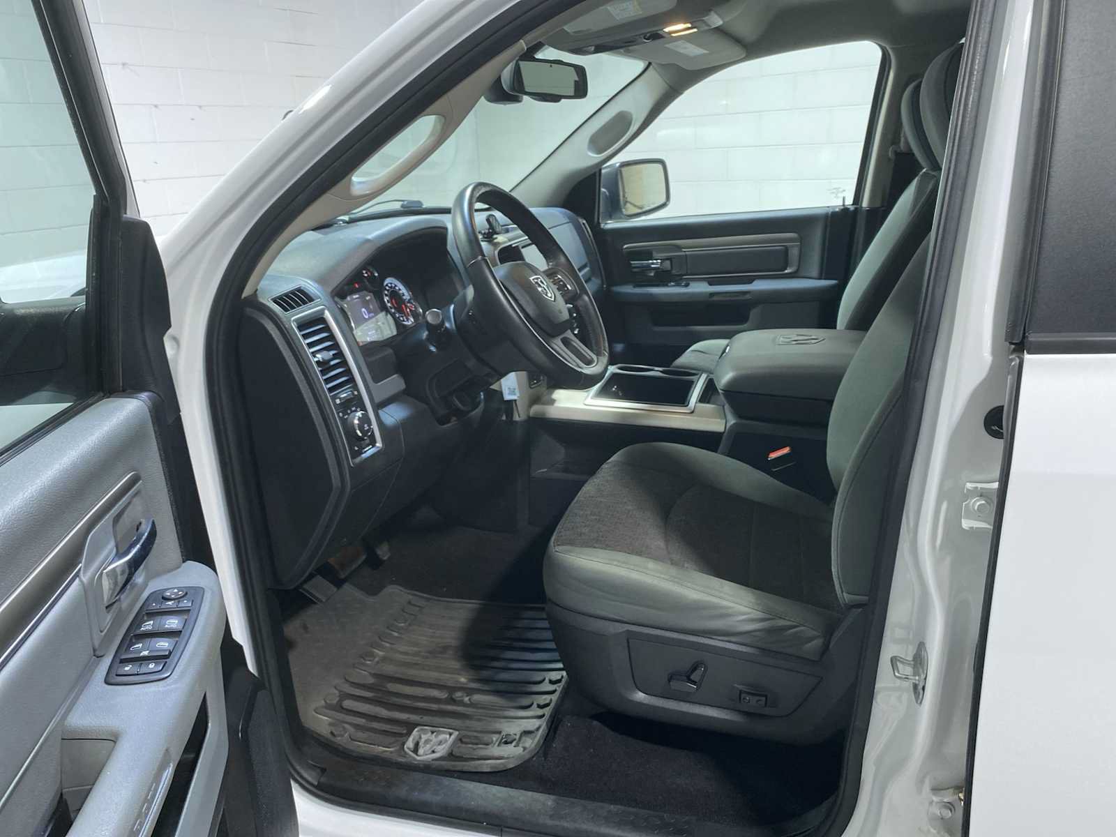 Used 2014 RAM 1500 Outdoorsman AWD/4WD image 2