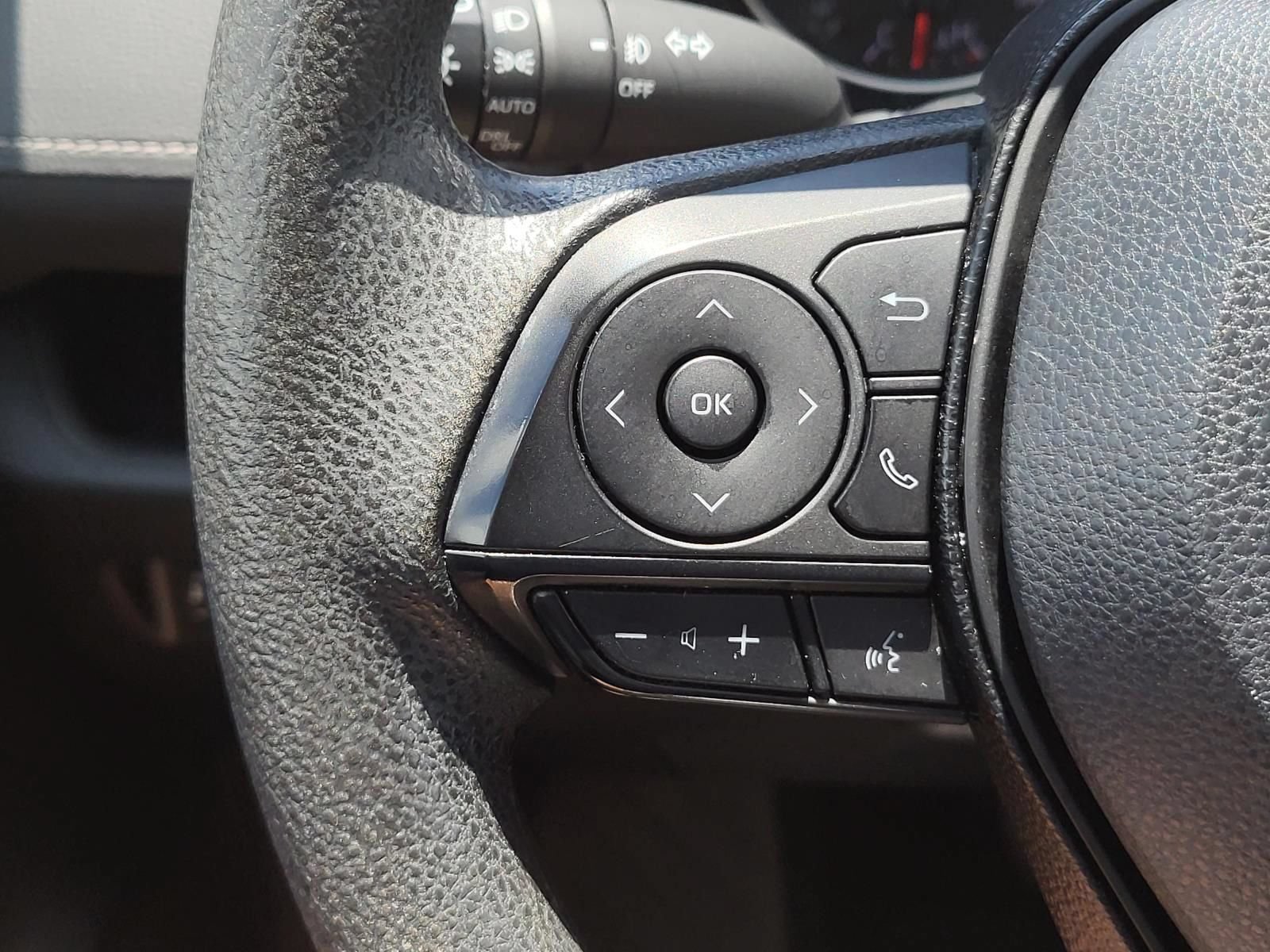Used 2019 Toyota RAV4 XLE FWD image 27