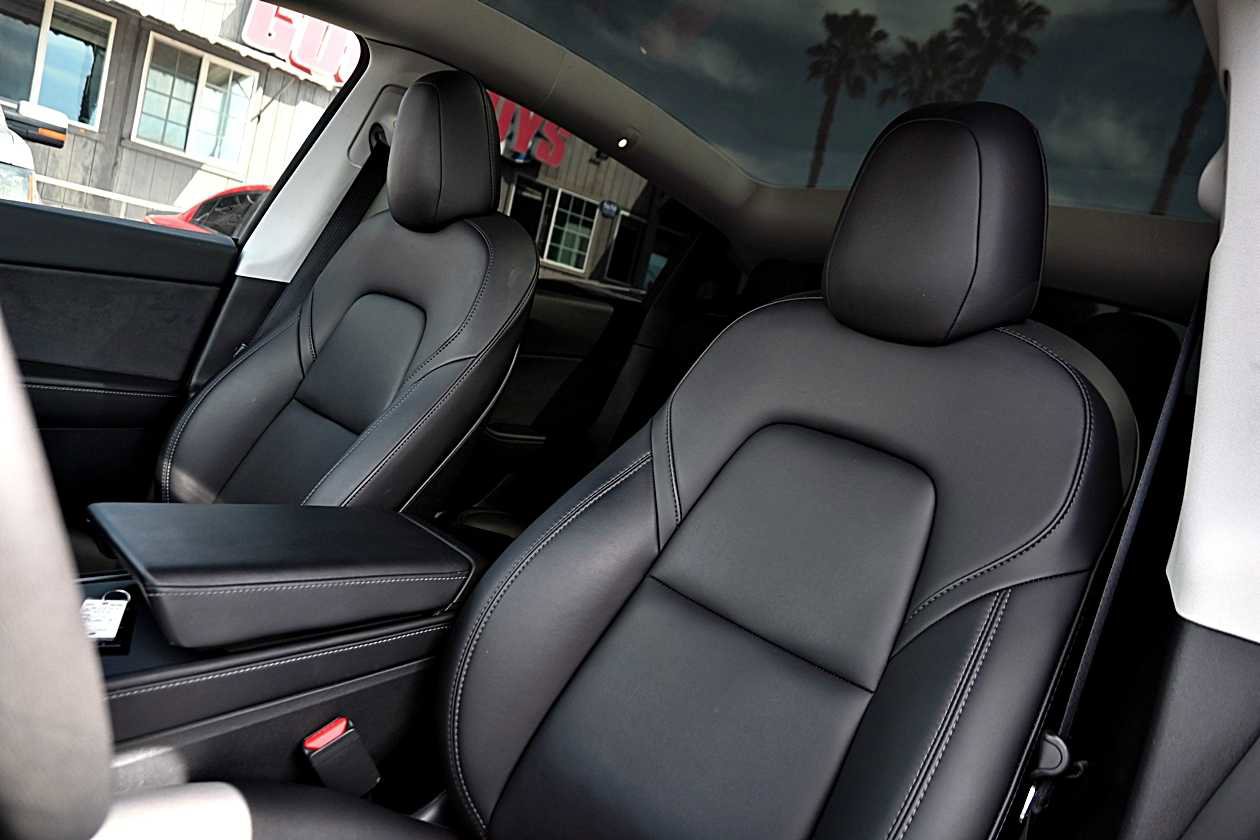 Used 2022 Tesla Model Y Performance AWD/4WD image 17