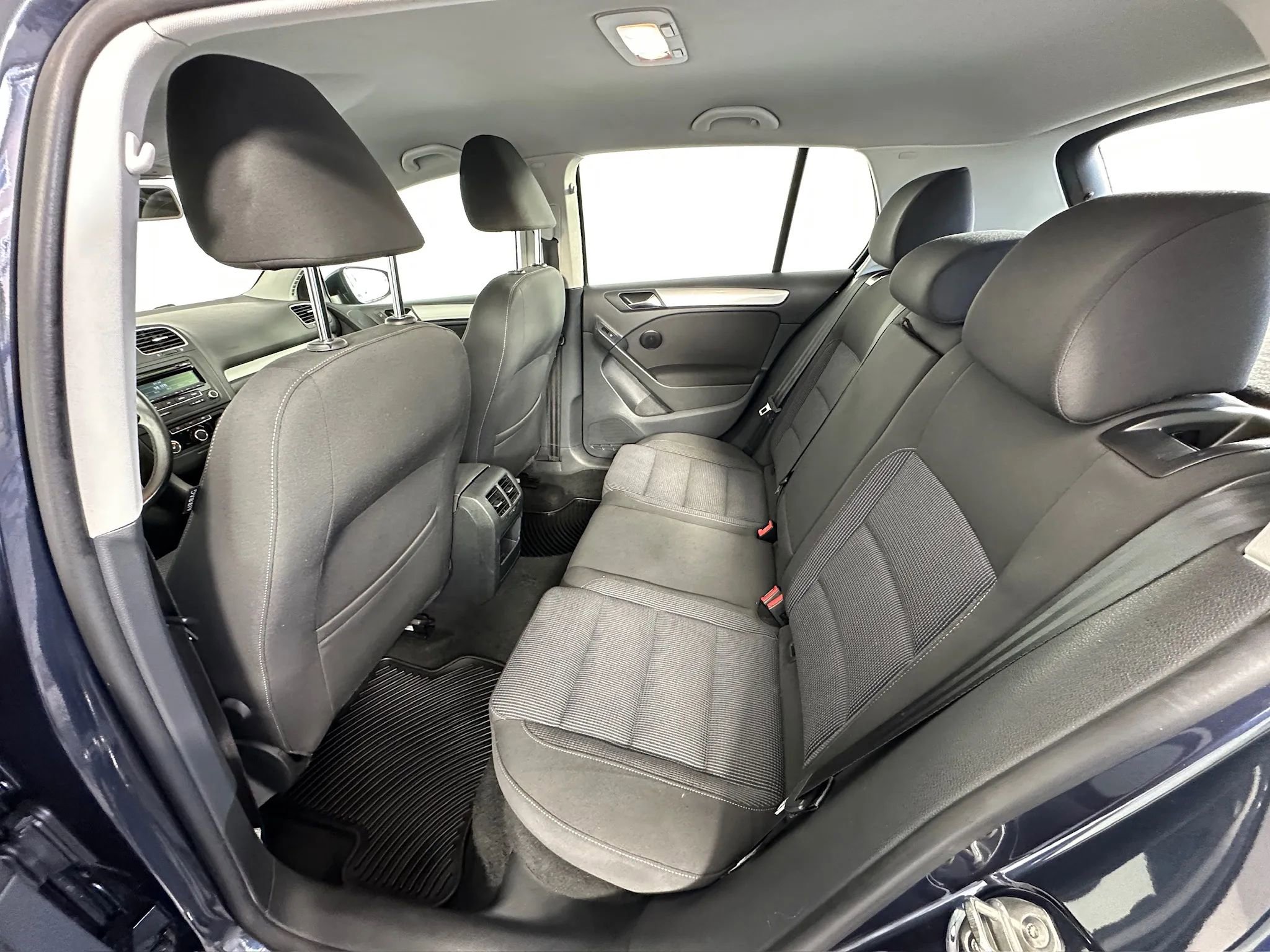 Used 2013 Volkswagen Golf 4-Door image 31