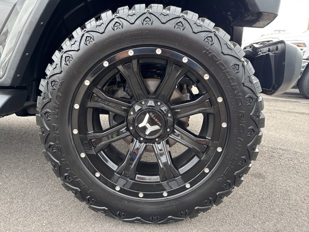 Used 2020 Jeep Wrangler Unlimited Sahara AWD/4WD image 11