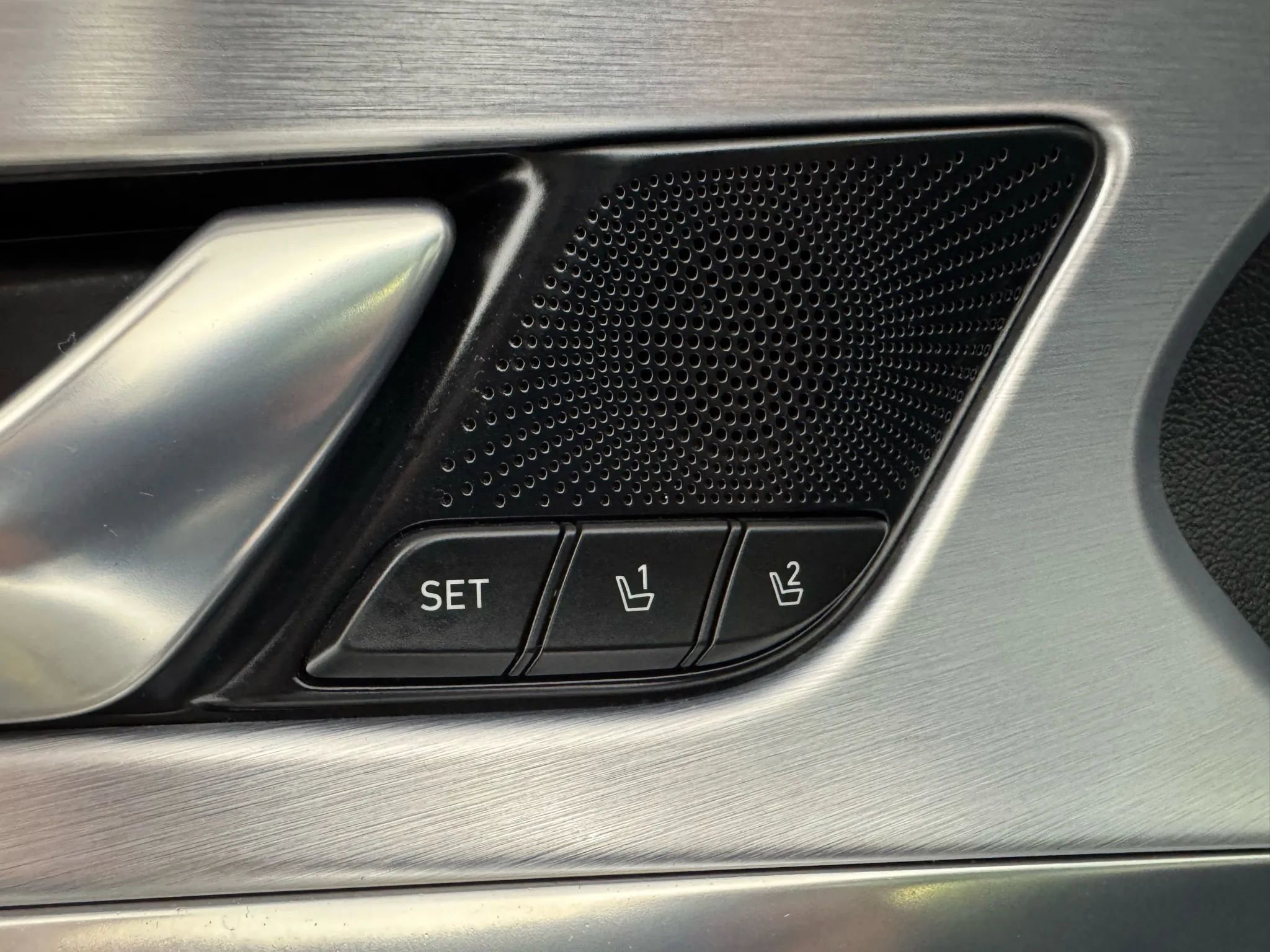 Used 2019 Genesis G70 2.0T Advanced w/ Elite Package image 44