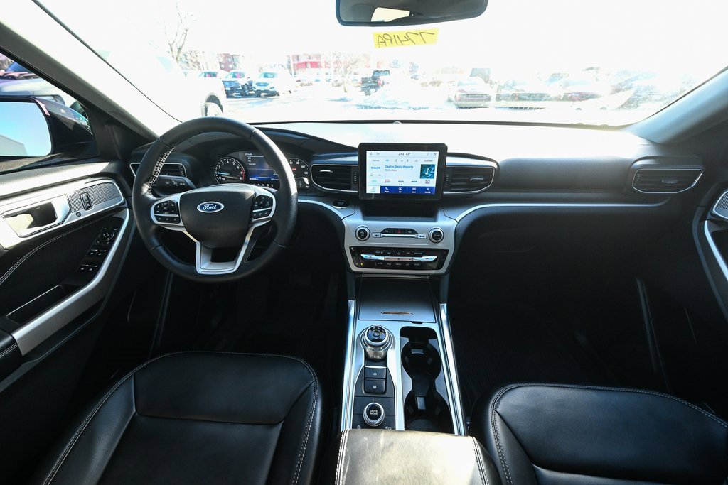 Used 2023 Ford Explorer XLT w/ Equipment Group 202A image 33