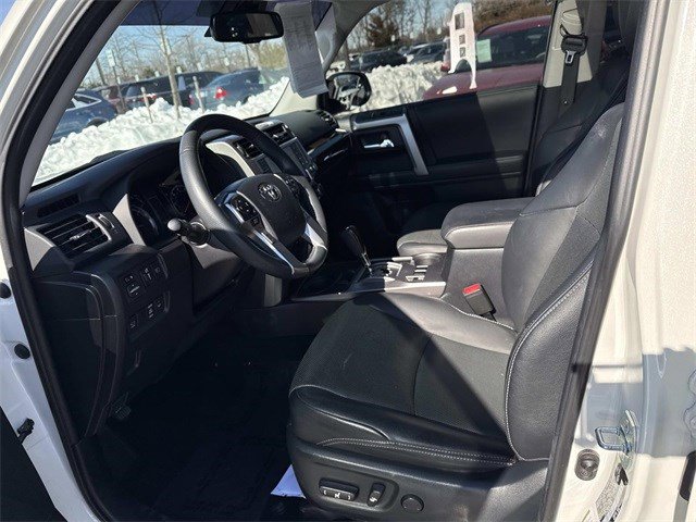 Used 2022 Toyota 4Runner Limited image 14