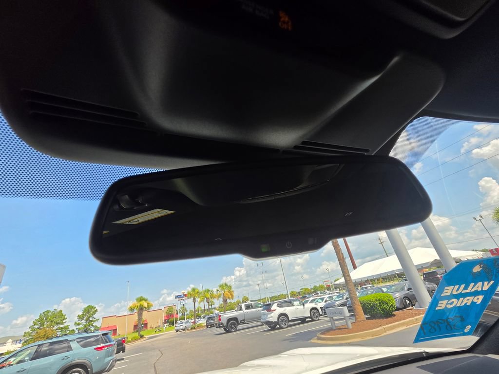 Certified 2025 Nissan Armada SL AWD/4WD image 30
