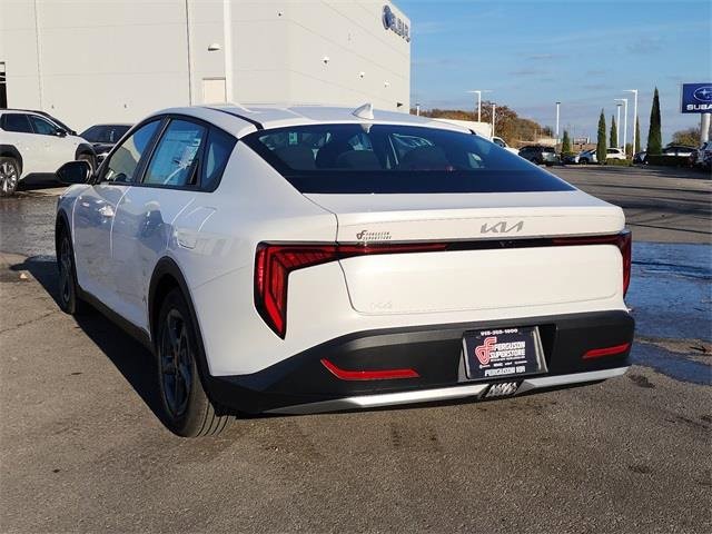 New 2025 Kia K4 LXS image 4