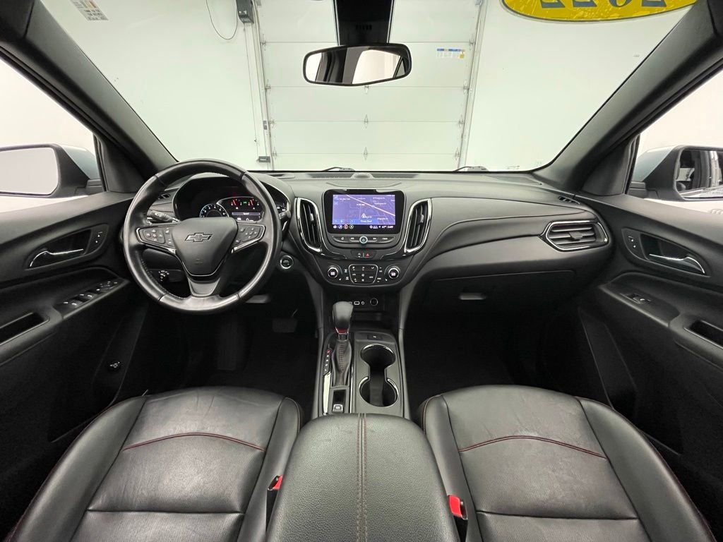 Used 2022 Chevrolet Equinox RS w/ RS Leather Package AWD/4WD image 3