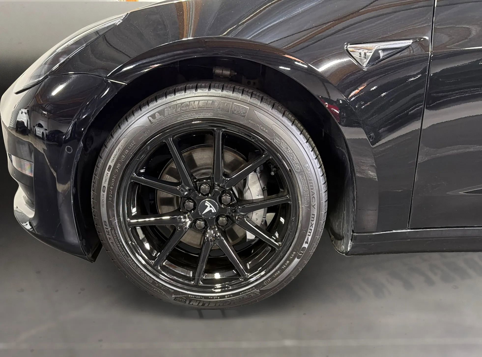 Used 2018 Tesla Model 3 Mid Range RWD image 23