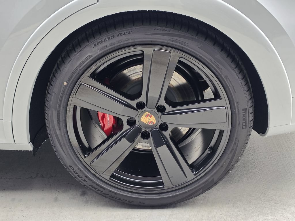 New 2026 Porsche Cayenne GTS AWD/4WD image 26