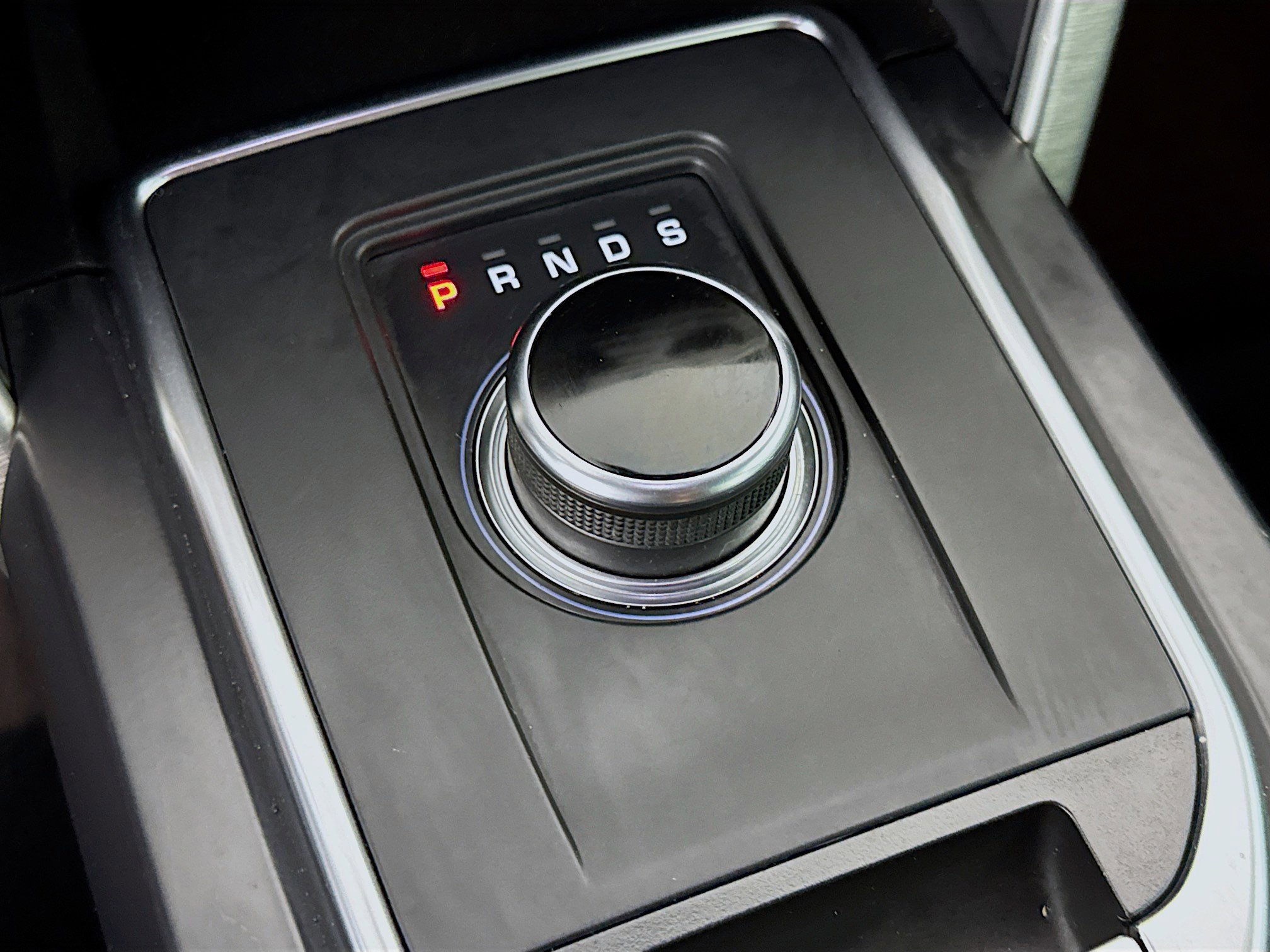 Used 2019 Land Rover Discovery Sport HSE image 19