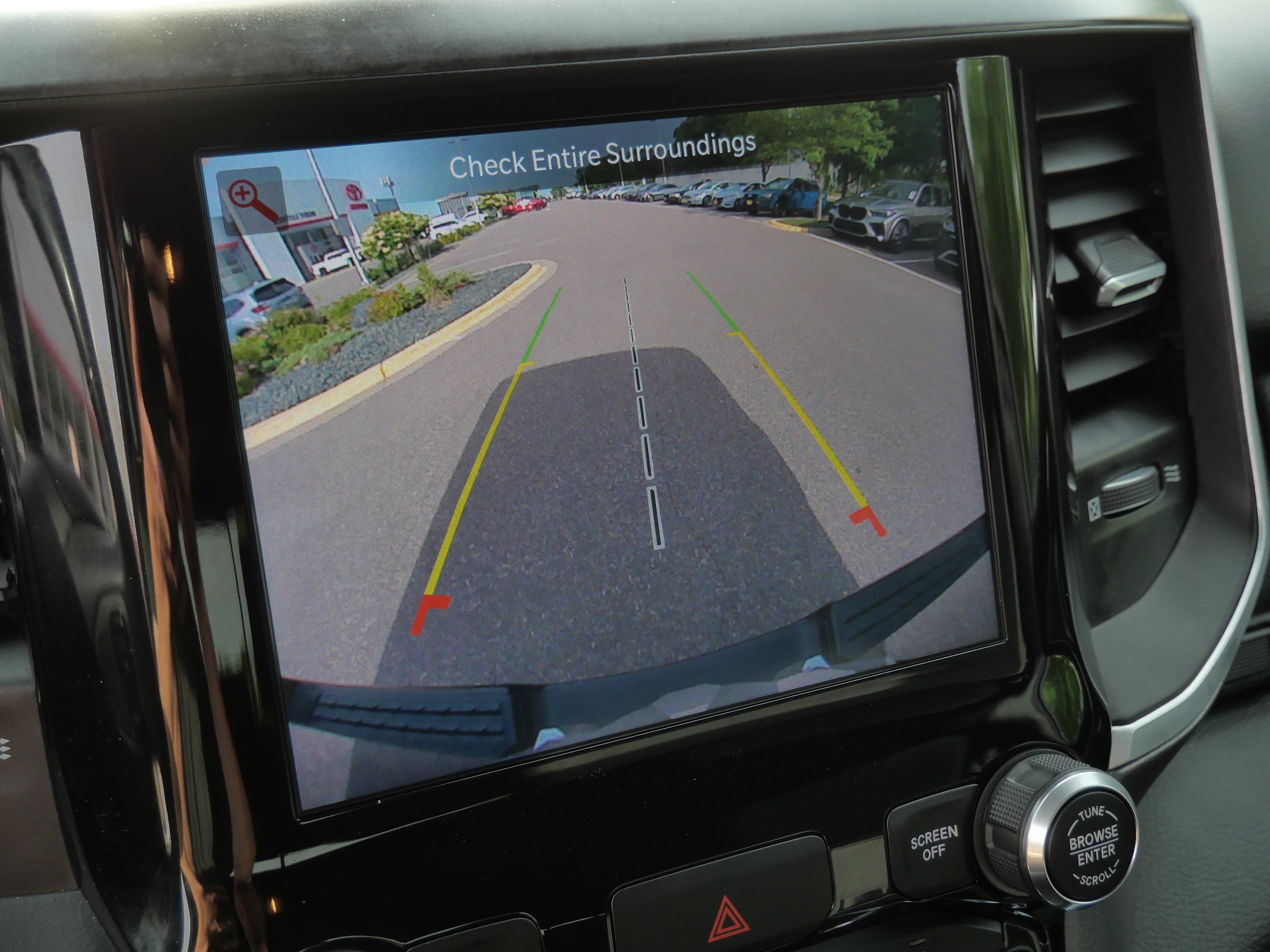 Used 2022 RAM 1500 Big Horn AWD/4WD image 32