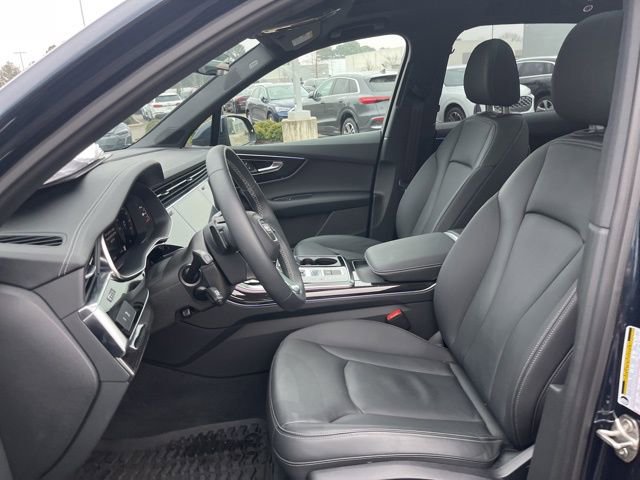 Used 2025 Audi Q7 2.0T Premium w/ Convenience Plus Package image 32
