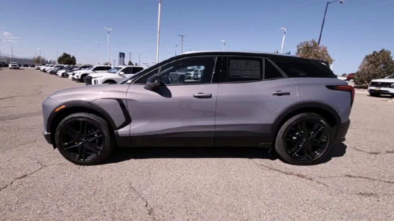 New 2026 Chevrolet Blazer EV LT w/ LPO, Blackout Package image 5