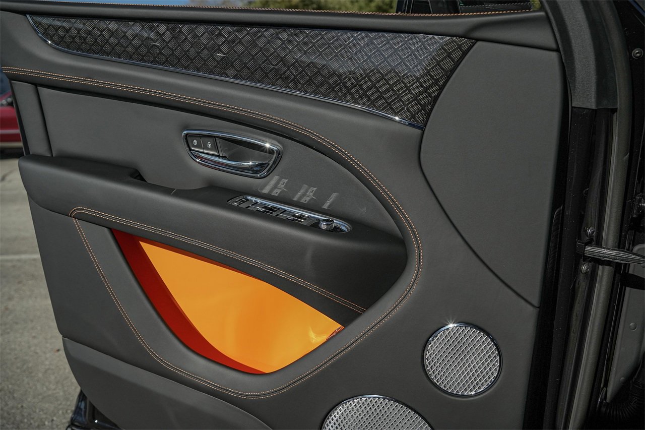 New 2025 Bentley Bentayga image 31